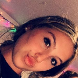 Meet your Posher, Sienna